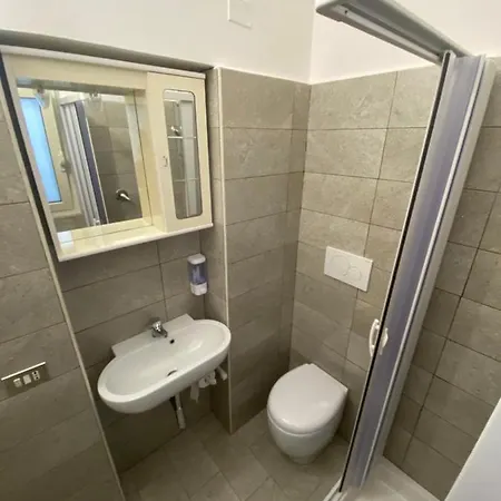La Casa Al Centro Con Terrazza شقة ألبيروبيللو